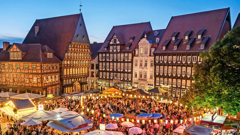 V�r i Tyskland med vin och sparris